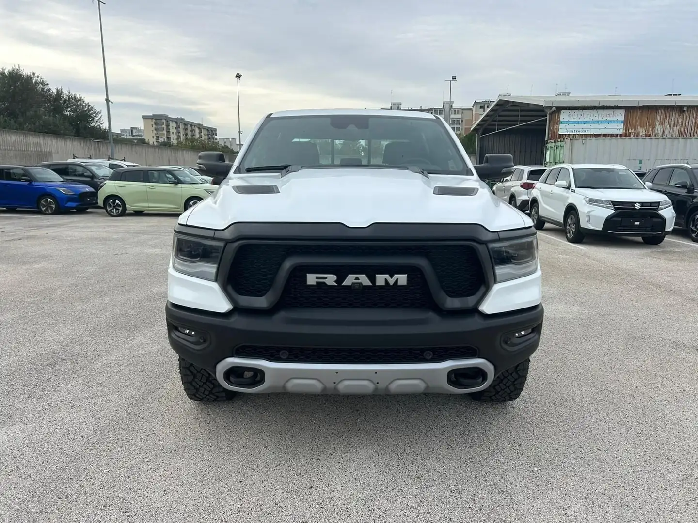 Dodge RAM 1500 REBEL GT - 2