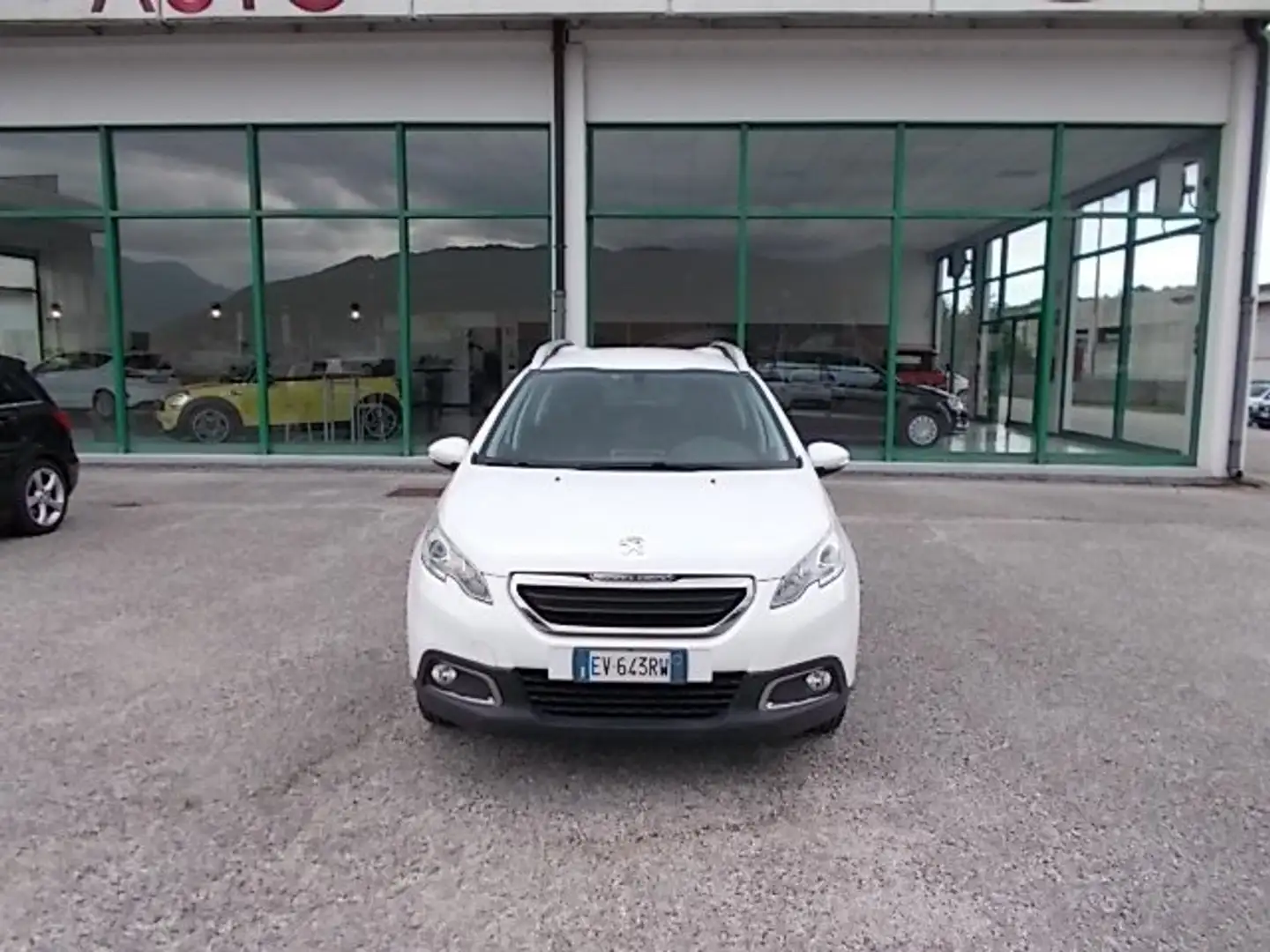 Peugeot 2008 1.4 hdi 8v Active 68cv OK NEOPATENTATO Bianco - 2