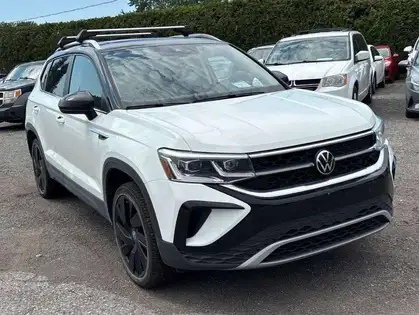 White 2024 Volkswagen Taos SUV / Crossover  Automatic