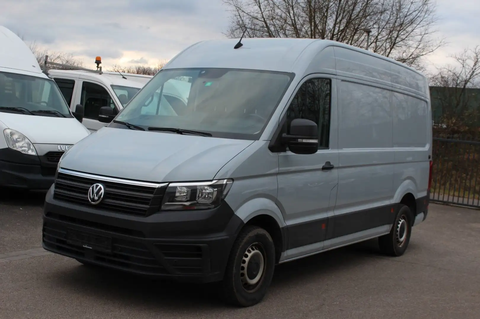 Volkswagen Crafter Kasten Kasten 35 mittellang Hochdach RWD Bleu - 1