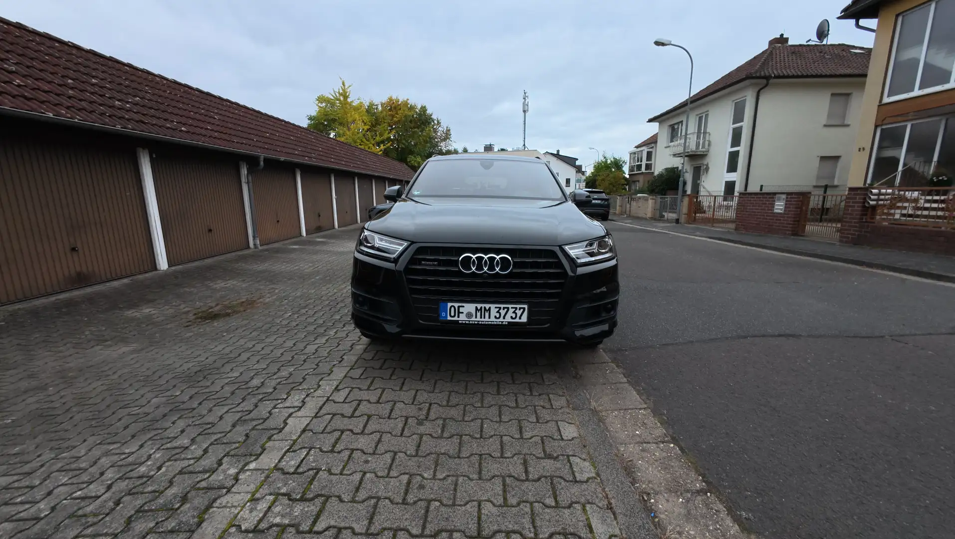 Audi Q7 3.0 TDI quattro Schwarz - 2
