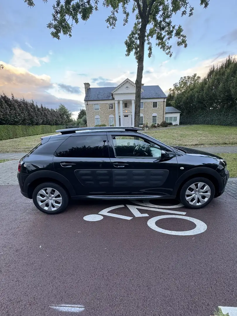 Citroen C4 Cactus 1.2 PureT. Business Zwart - 1