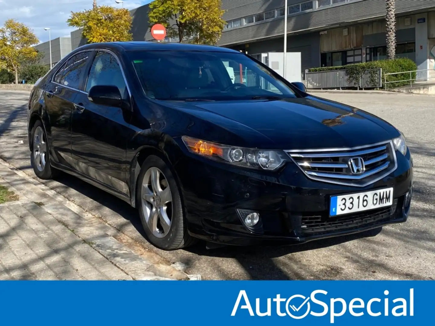 Honda Accord 2.2i-DTEC Executive Černá - 1