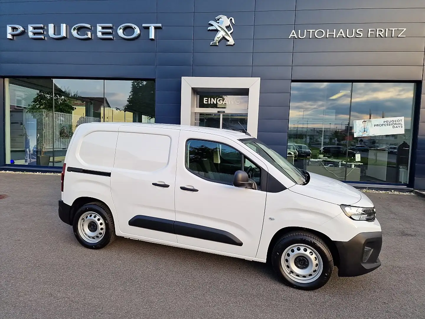 Peugeot Partner Partner Standard L1 BlueHDi 100 "sofort verfügbar" Weiß - 2