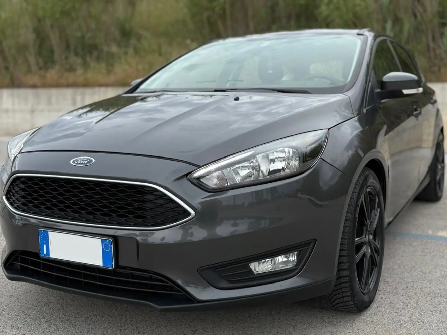 Ford Focus Focus III serie 2018 1.6 Plus Gpl 120cv Gris - 1