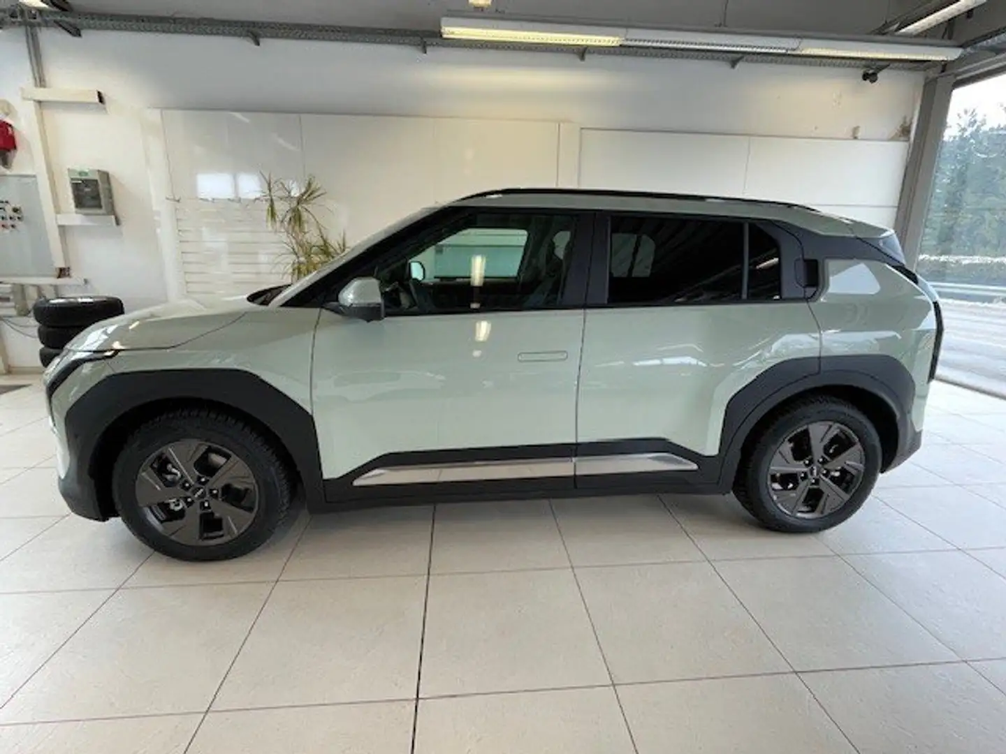 Kia EV3 Earth Plus 81,4KWH FWD Long Range Verde - 2