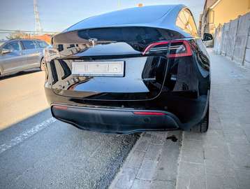 72.5 kWh Dual Motor Performance (377 kW)