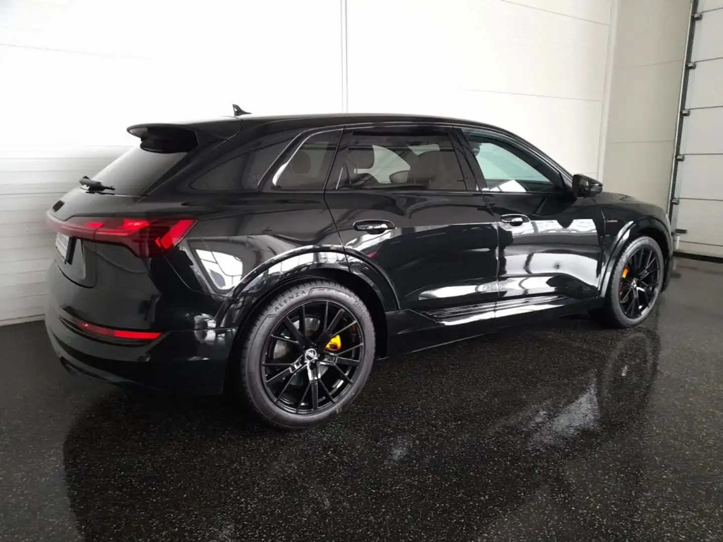 Audi e-tron 50 quattro S-LINE BLACK EDITION *NP: € 90.228,- / MATRIX-LED / 21 ZOLL / ASS PAKETE TOUR & STADT / B&O SOUND* Schwarz - 2