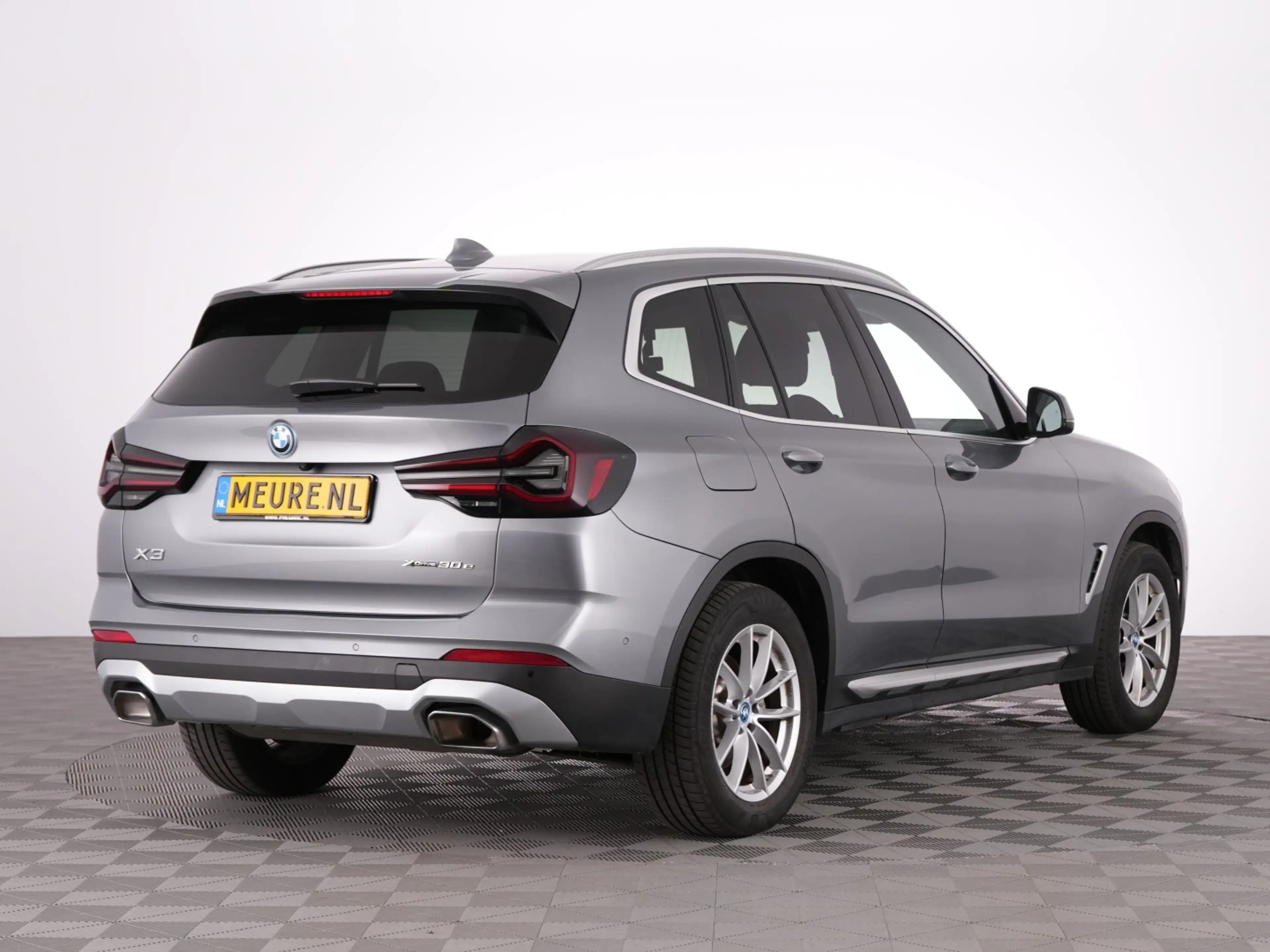 BMW X3 xDrive30e Executive | LEDER | CAMERA | ECC | Full — photo 14