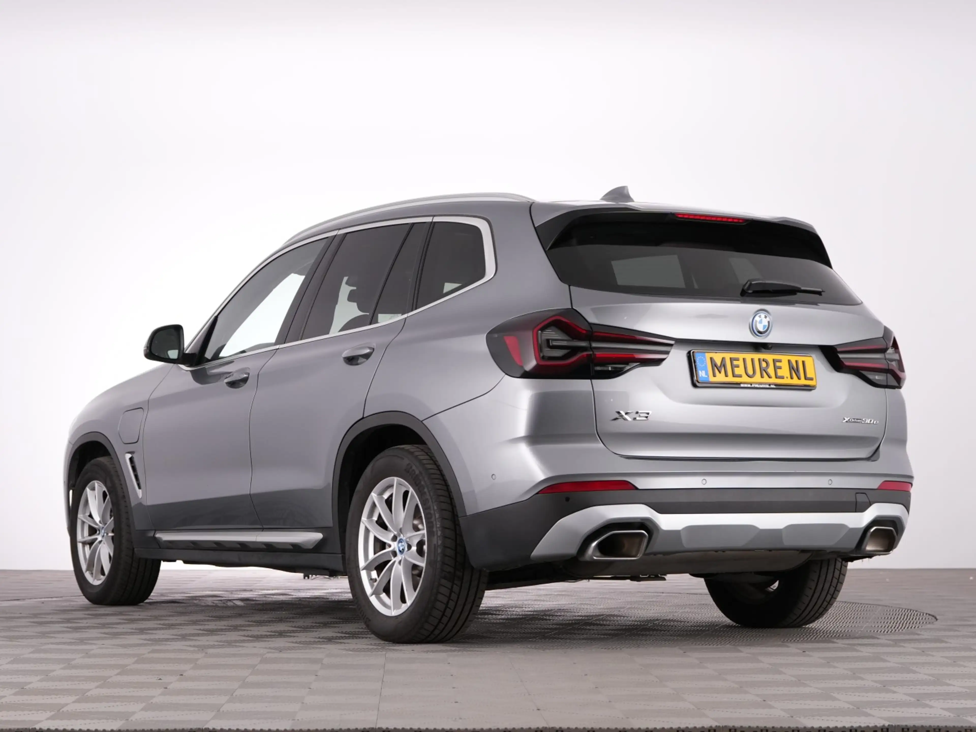 BMW X3 xDrive30e Executive | LEDER | CAMERA | ECC | Full — photo 26