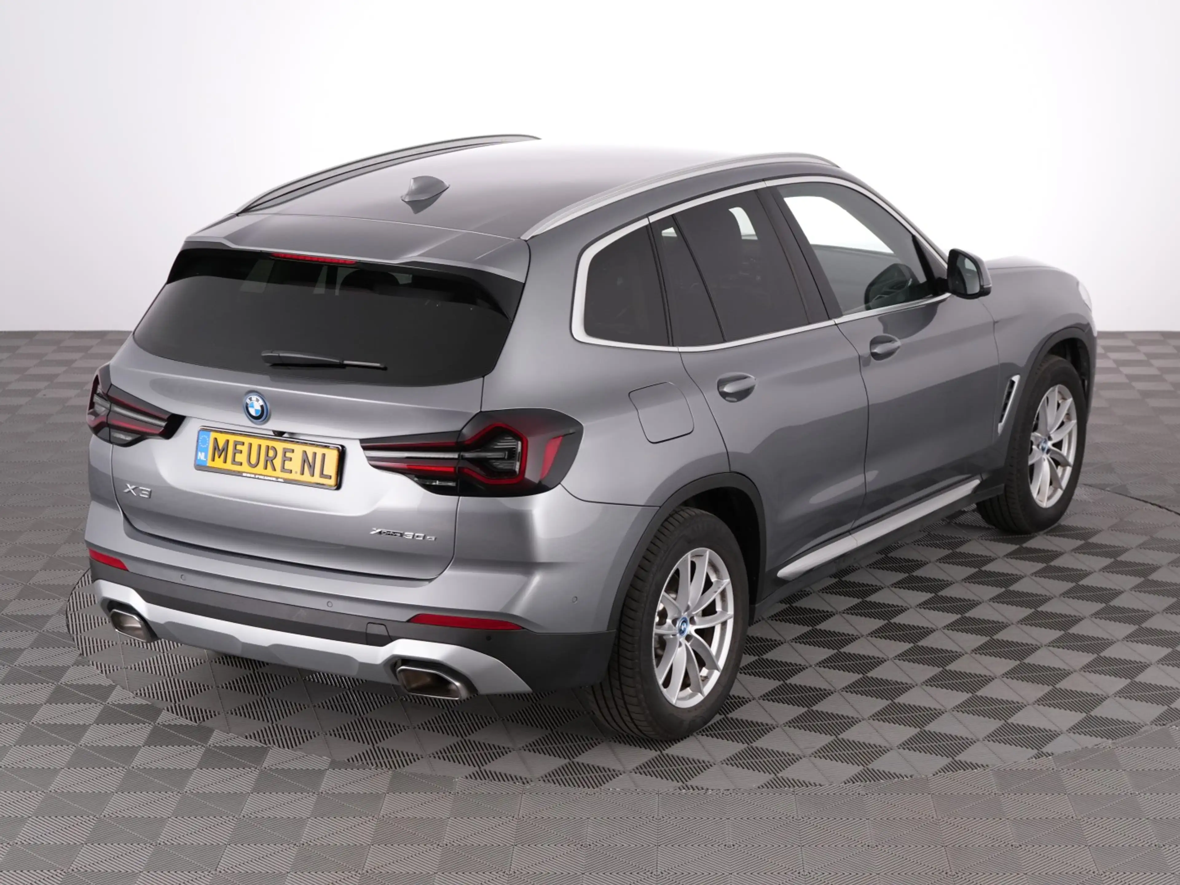 BMW X3 xDrive30e Executive | LEDER | CAMERA | ECC | Full — photo 24