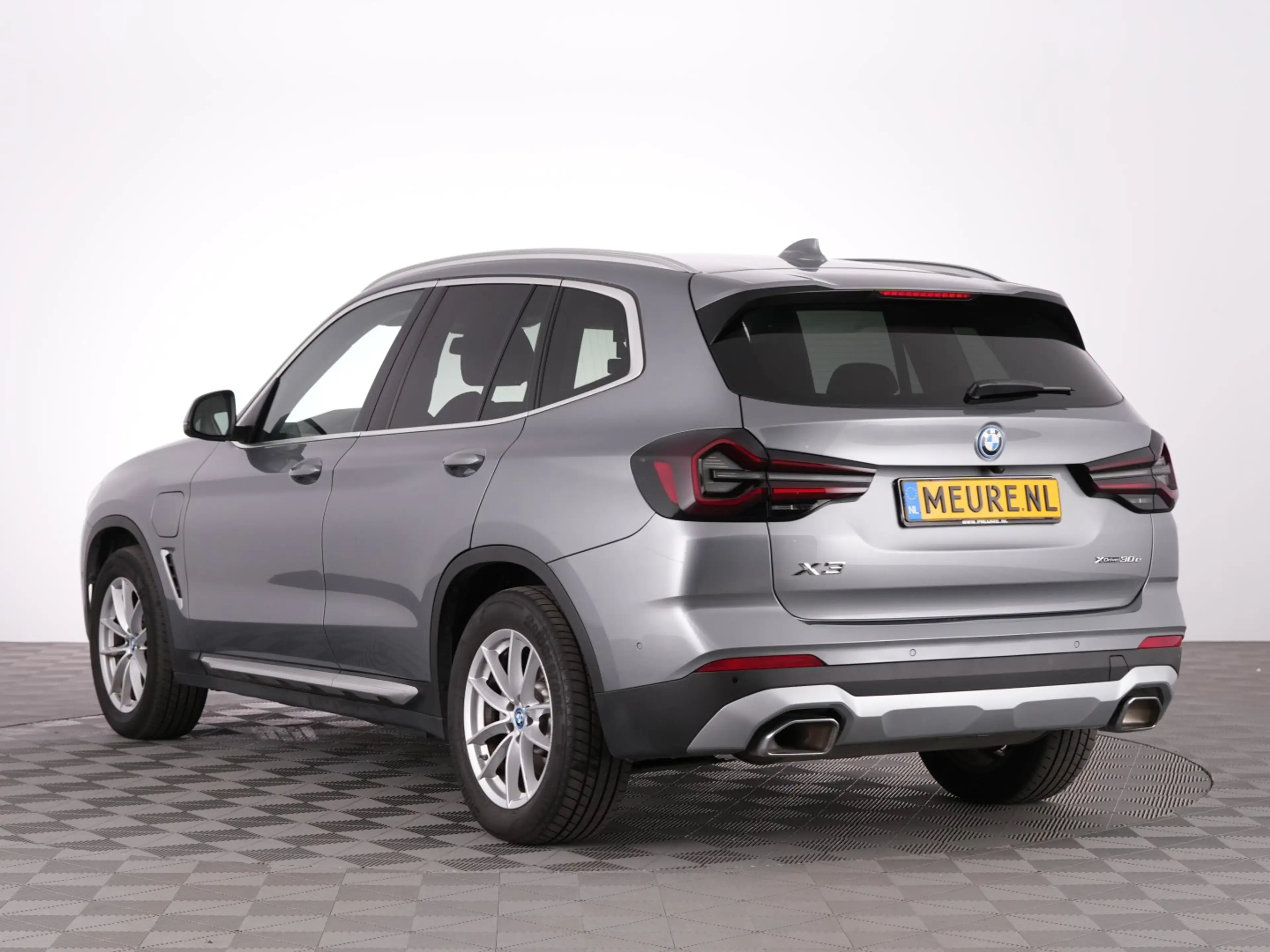 BMW X3 xDrive30e Executive | LEDER | CAMERA | ECC | Full — photo 2