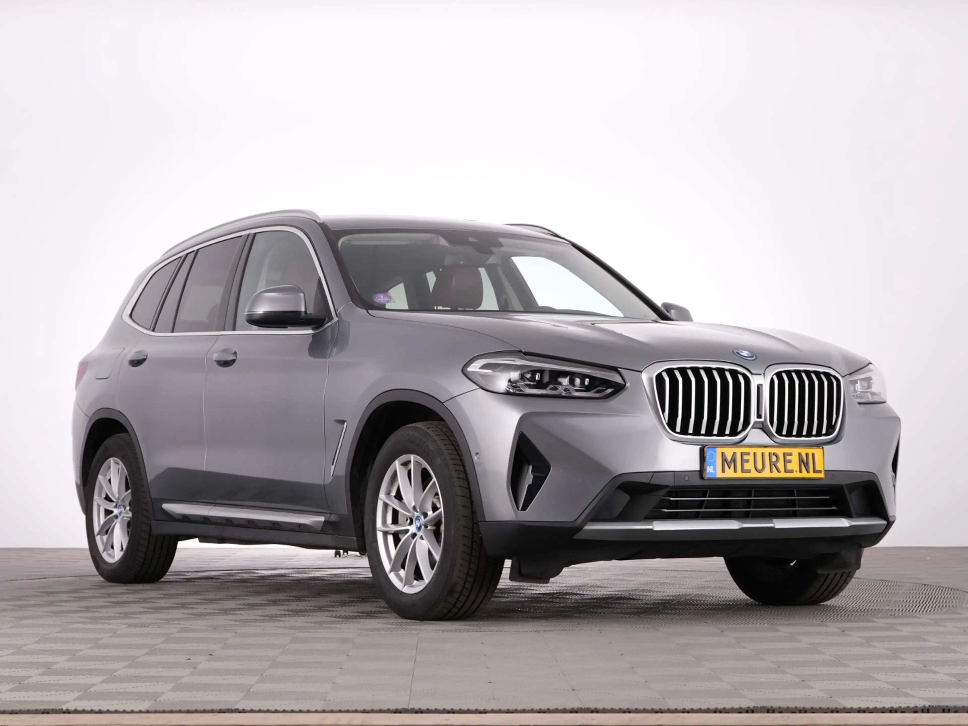 BMW X3 xDrive30e Executive | LEDER | CAMERA | ECC | Full — photo 25