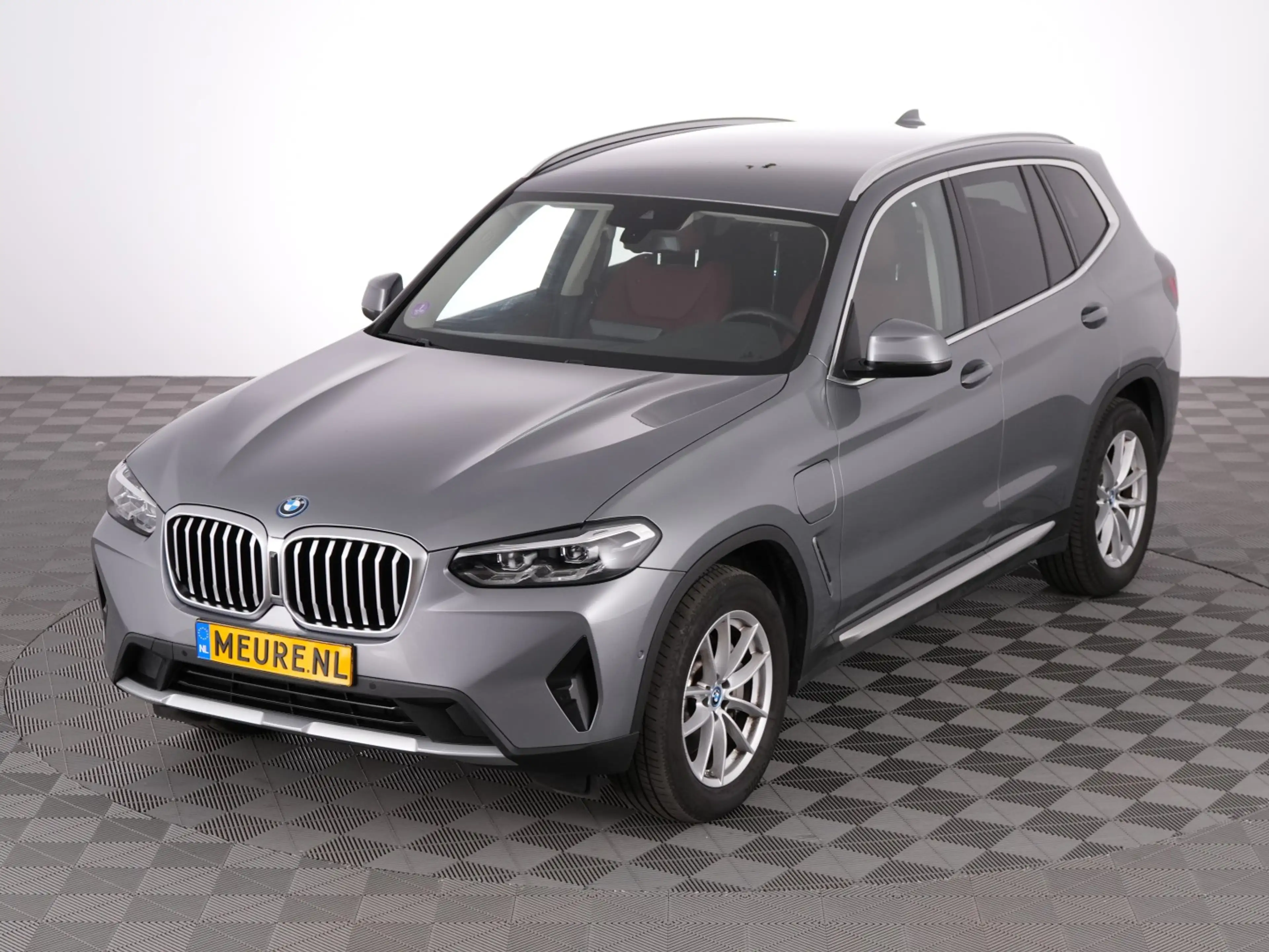 BMW X3 xDrive30e Executive | LEDER | CAMERA | ECC | Full — photo 23