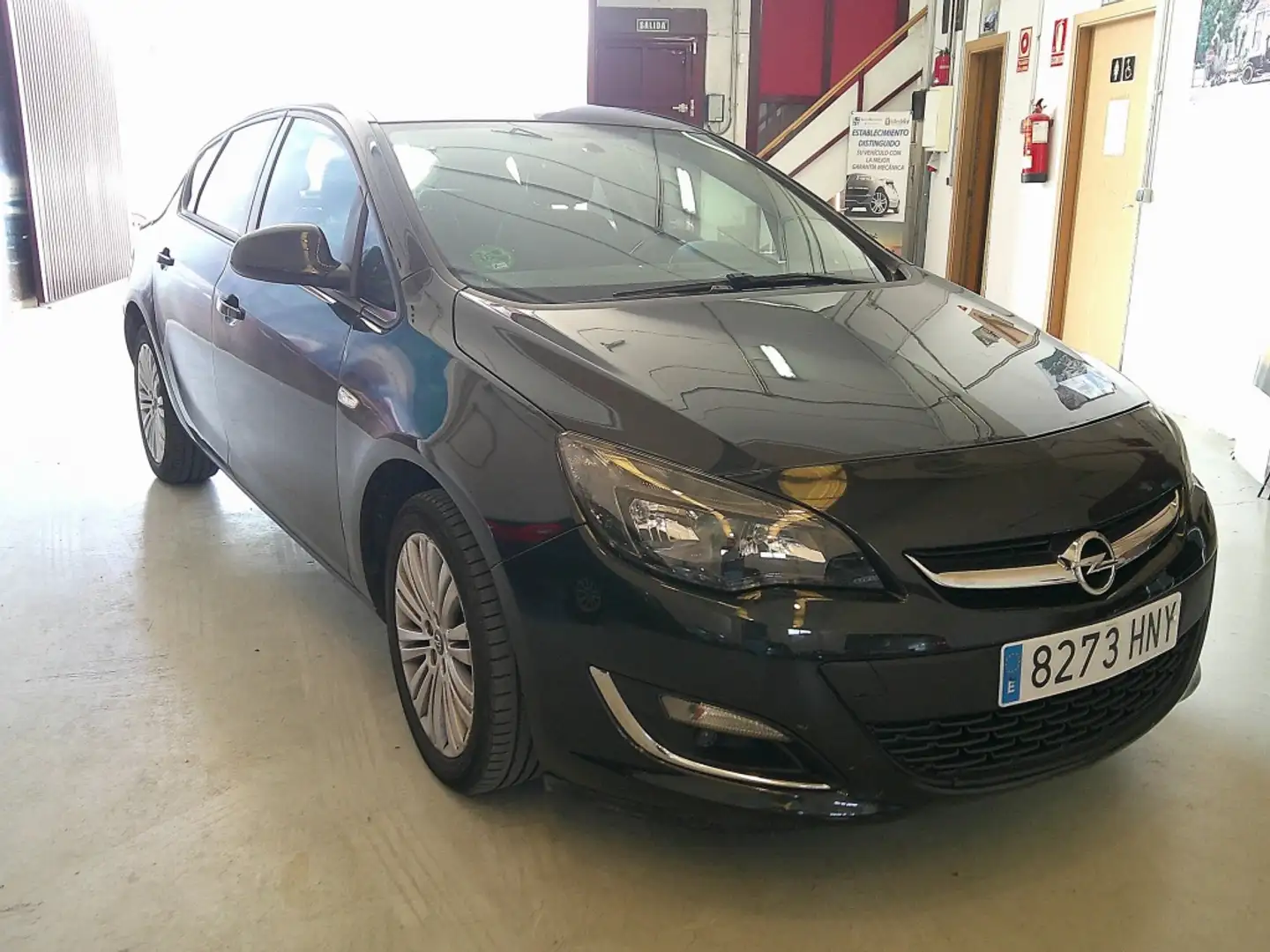 Opel Astra 1.4 T Selective Zwart - 2