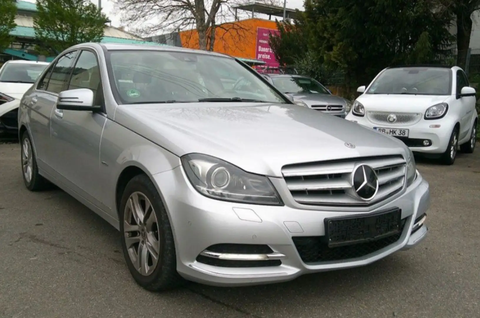 Mercedes-Benz 220 blue efficenz - 1