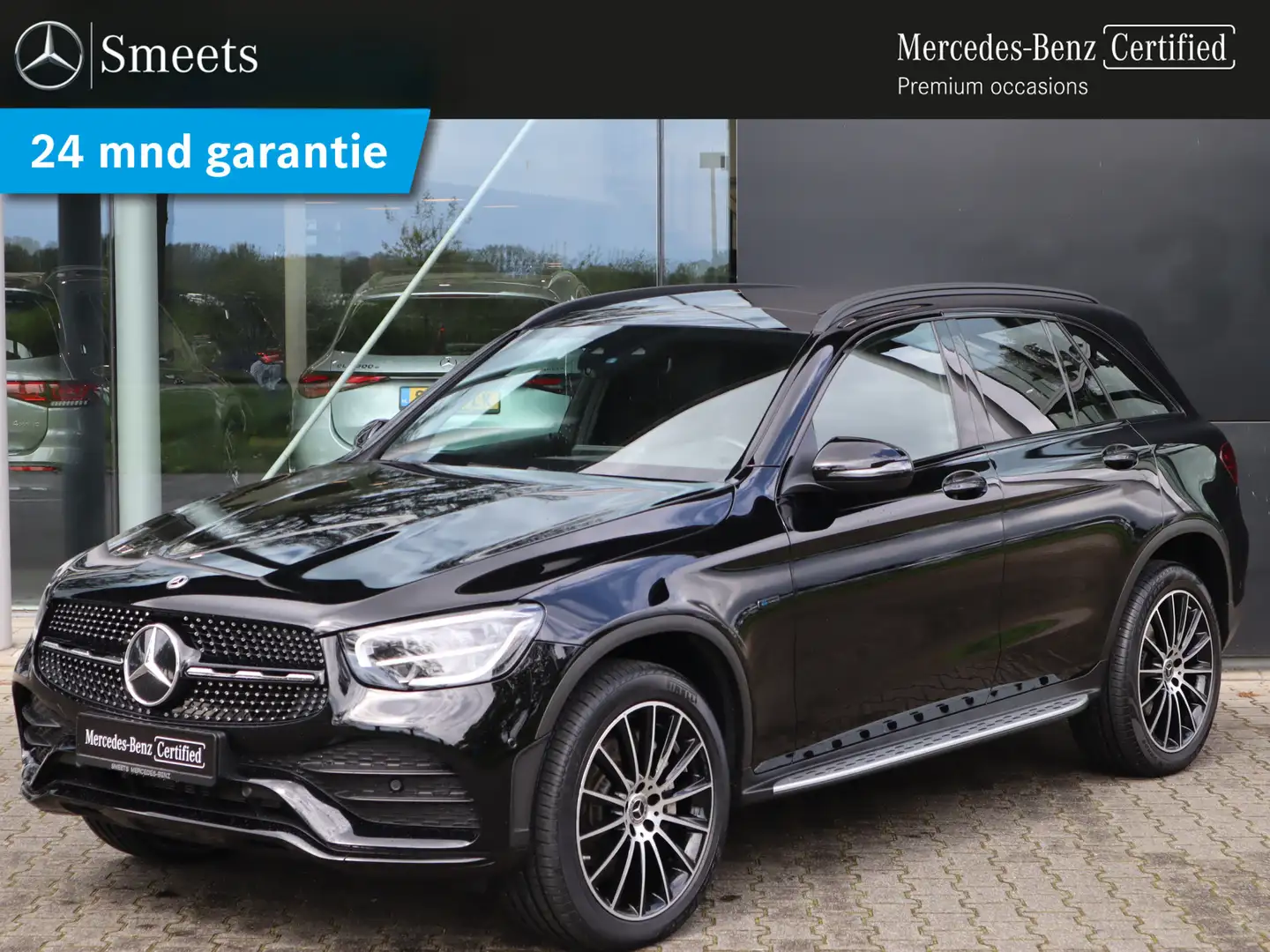 Mercedes-Benz GLC 300 300e 4MATIC AMG line | Navigatie | Camera | Panora Zwart - 1