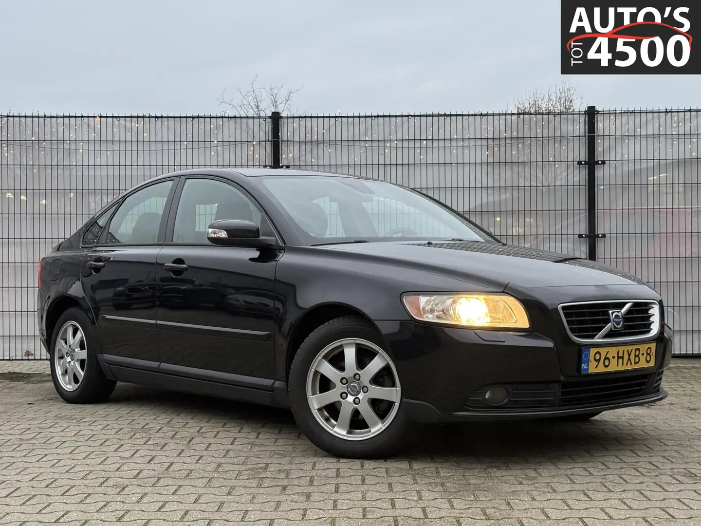 Volvo S40 1.8 Edition I Trekhaak! Airco! Zwart - 1