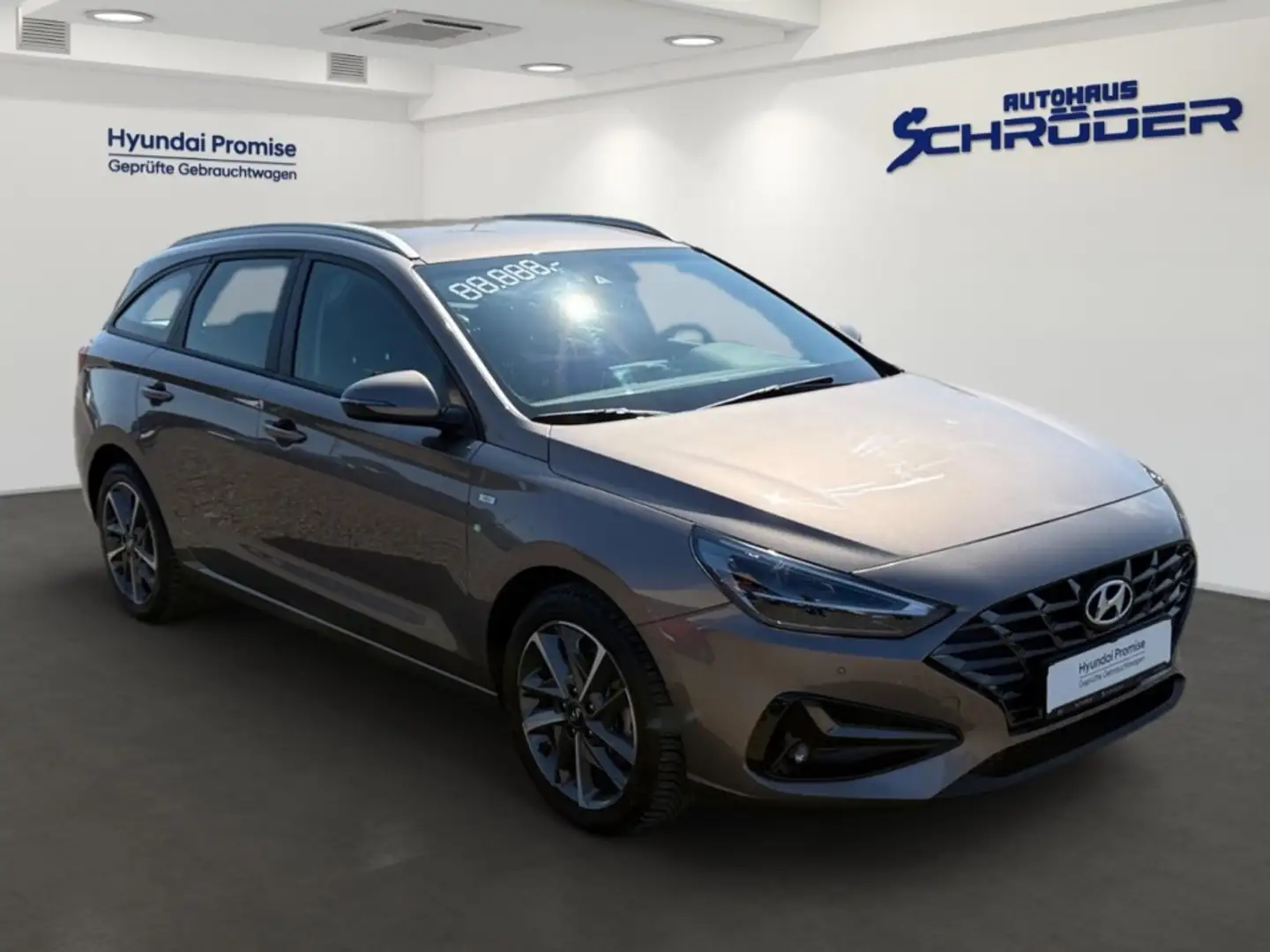 Hyundai i30 1.5T Kombi Mild-Hybrid (48V) Trend LED Komfort Anh Bruin - 2