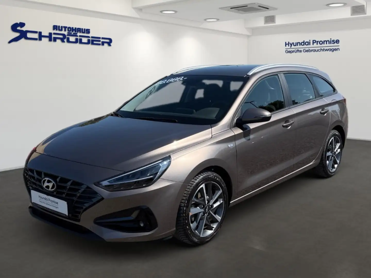 Hyundai i30 1.5T Kombi Mild-Hybrid (48V) Trend LED Komfort Anh Bruin - 1
