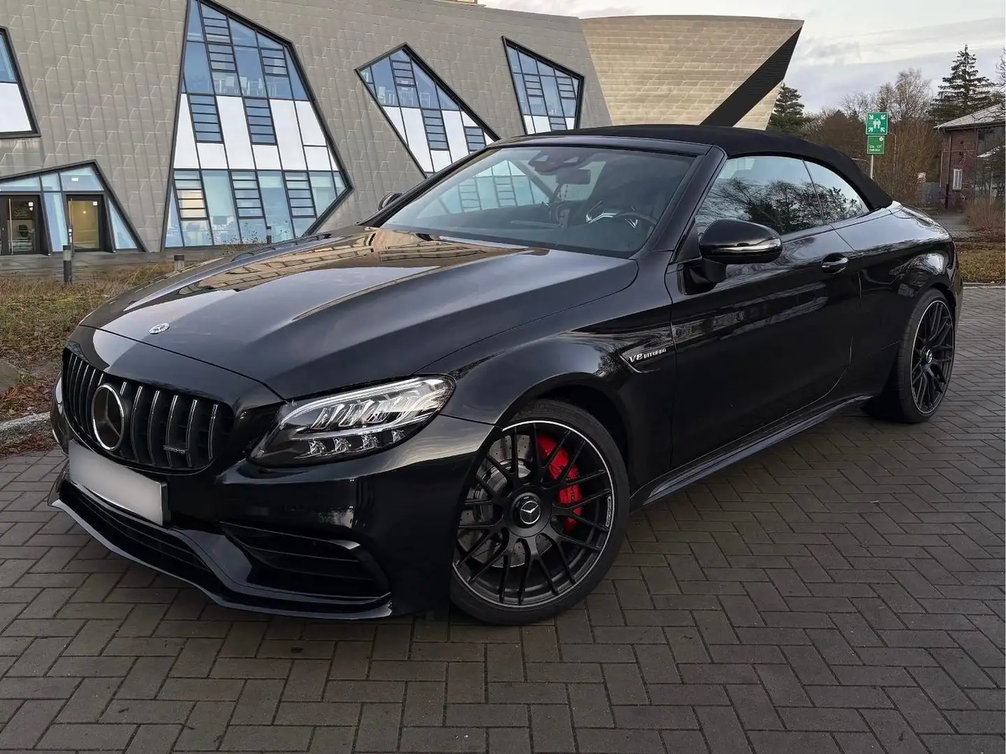 Mercedes-Benz C 63 AMG AMG C 63 S Cabrio AMG Speedshift MCT 9G Schwarz - 2