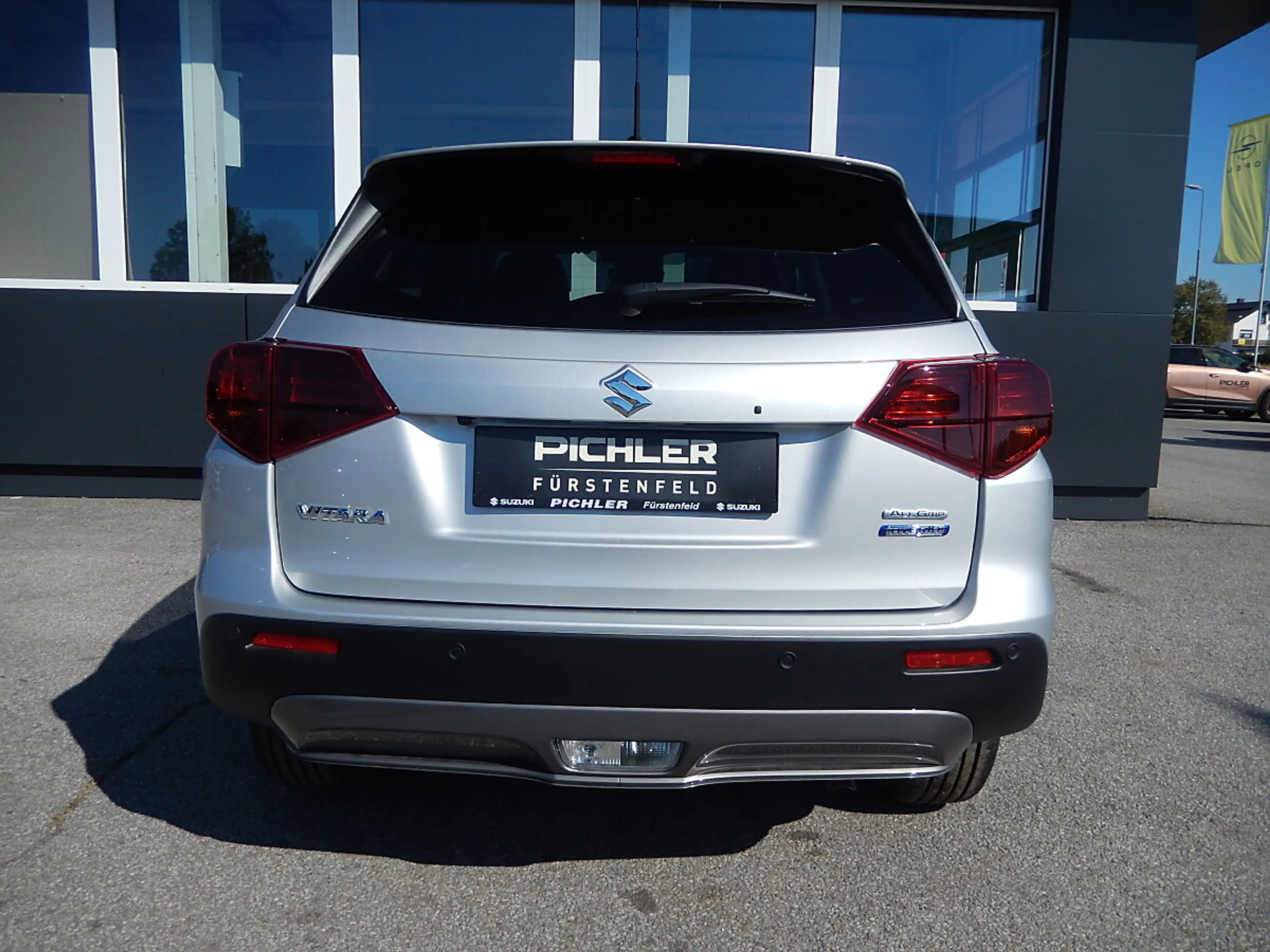 Suzuki Vitara 1,4 Hybrid ALLGRIP shine Aut. — photo 7