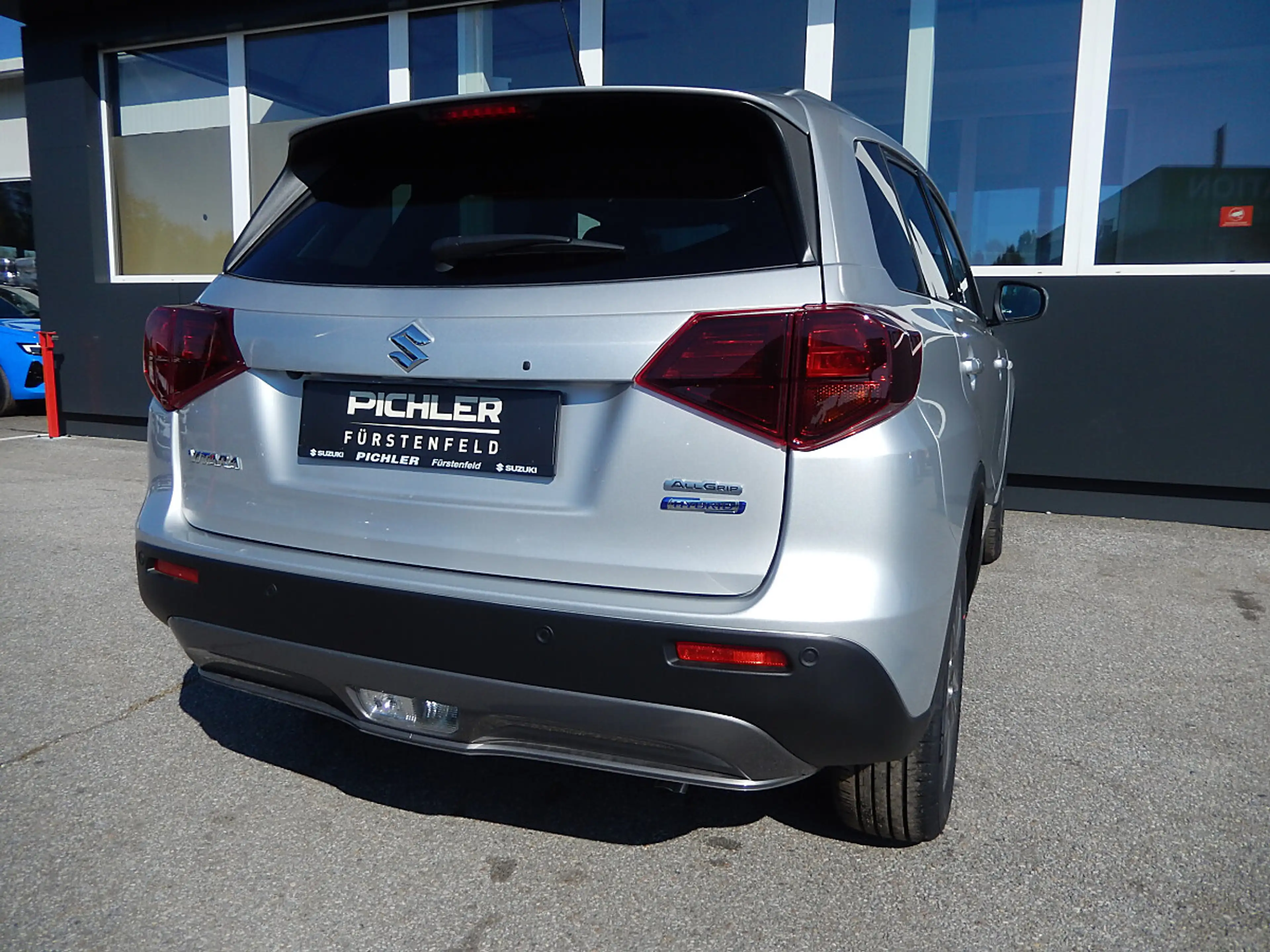 Suzuki Vitara 1,4 Hybrid ALLGRIP shine Aut. — photo 6