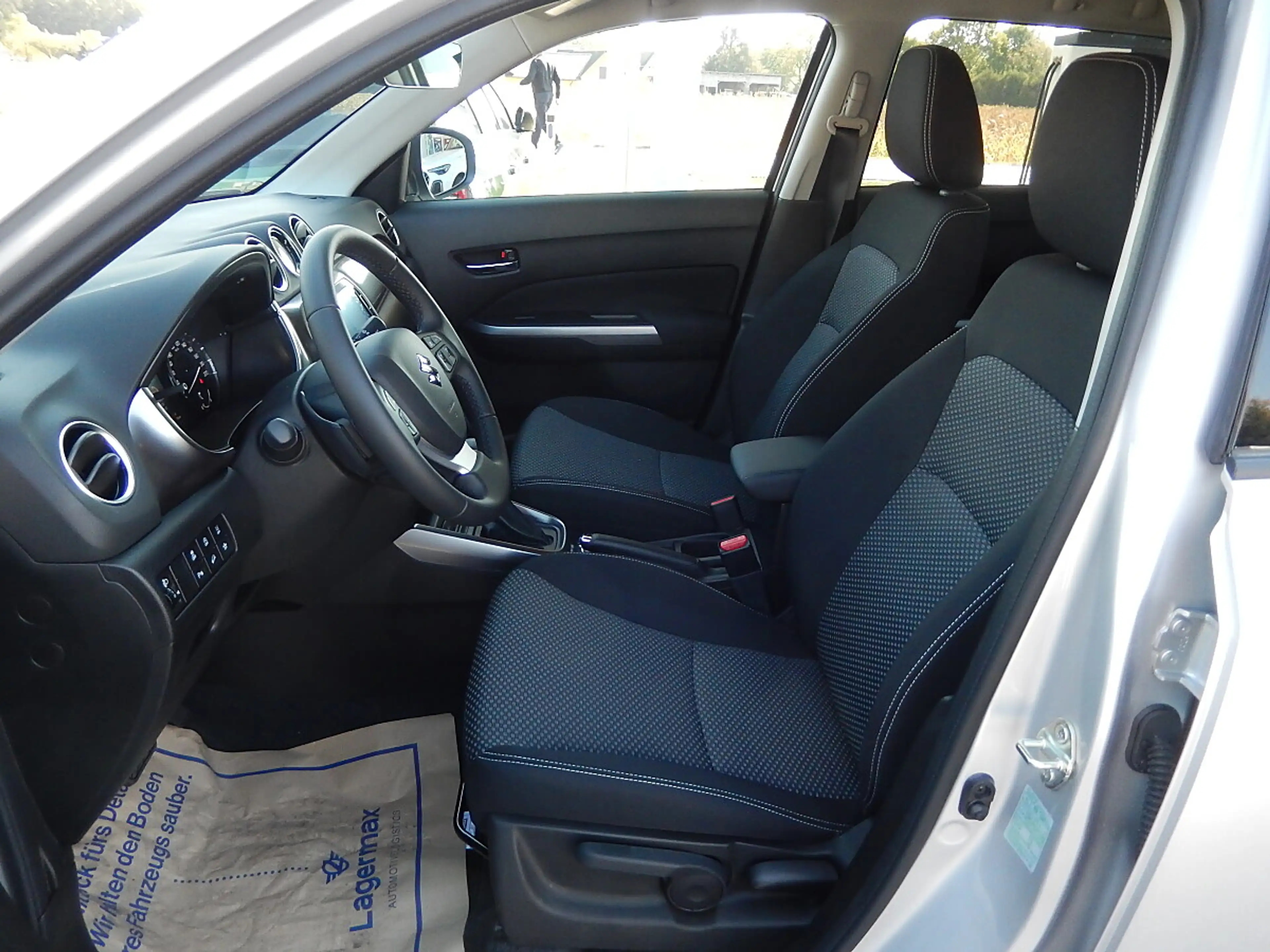 Suzuki Vitara 1,4 Hybrid ALLGRIP shine Aut. — photo 9