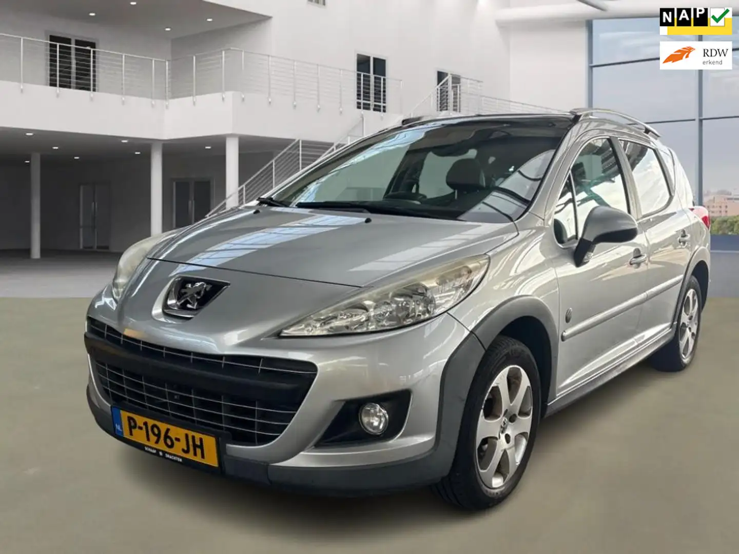 Peugeot 207 SW 1.6 VTi XS Grau - 1