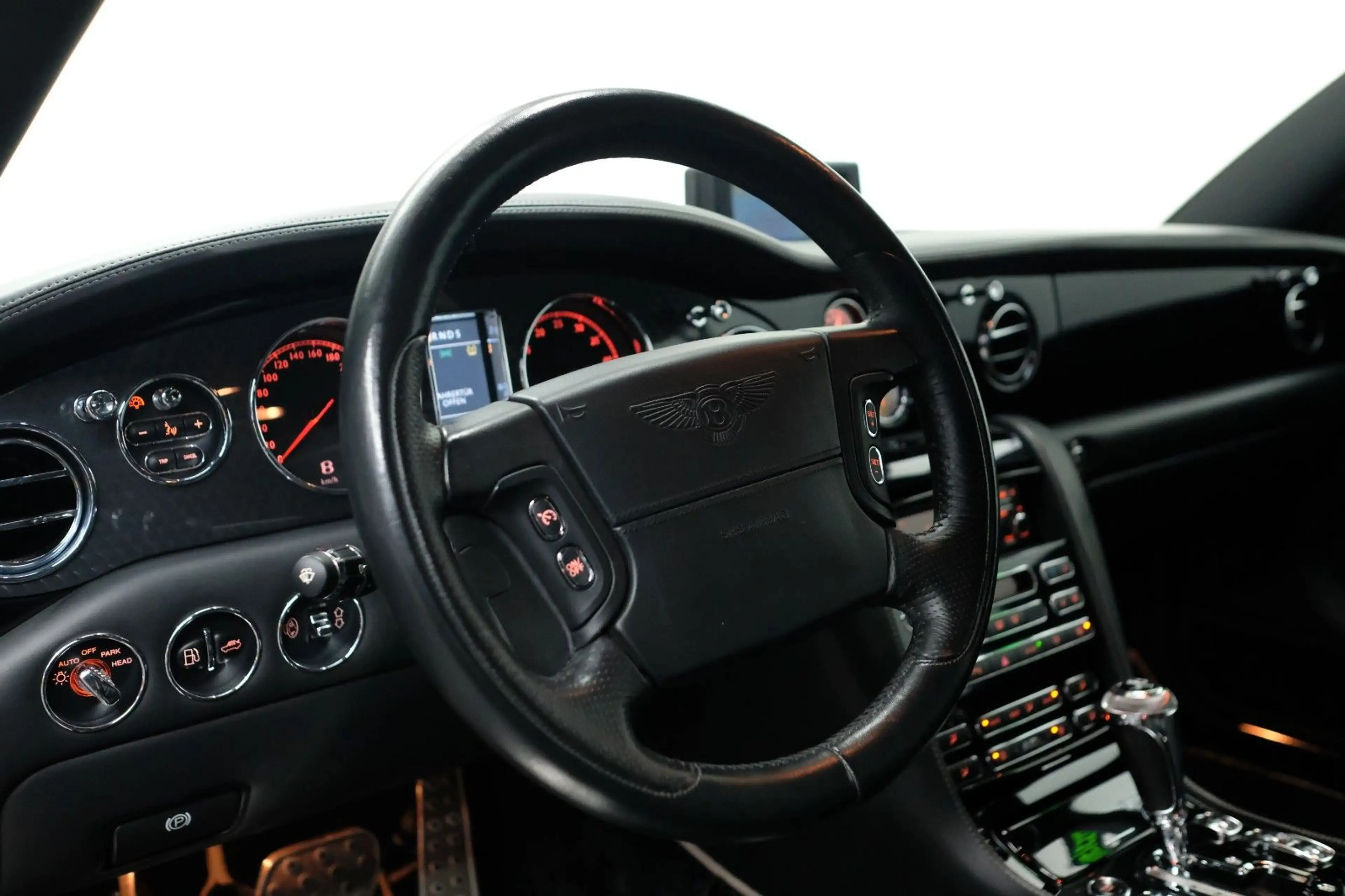 Bentley Brooklands /LIMITIERT 550 ST/SCHECKHEFT — photo 13
