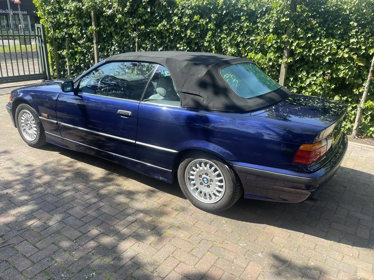 BMW 330 320i Executive, foto 6
