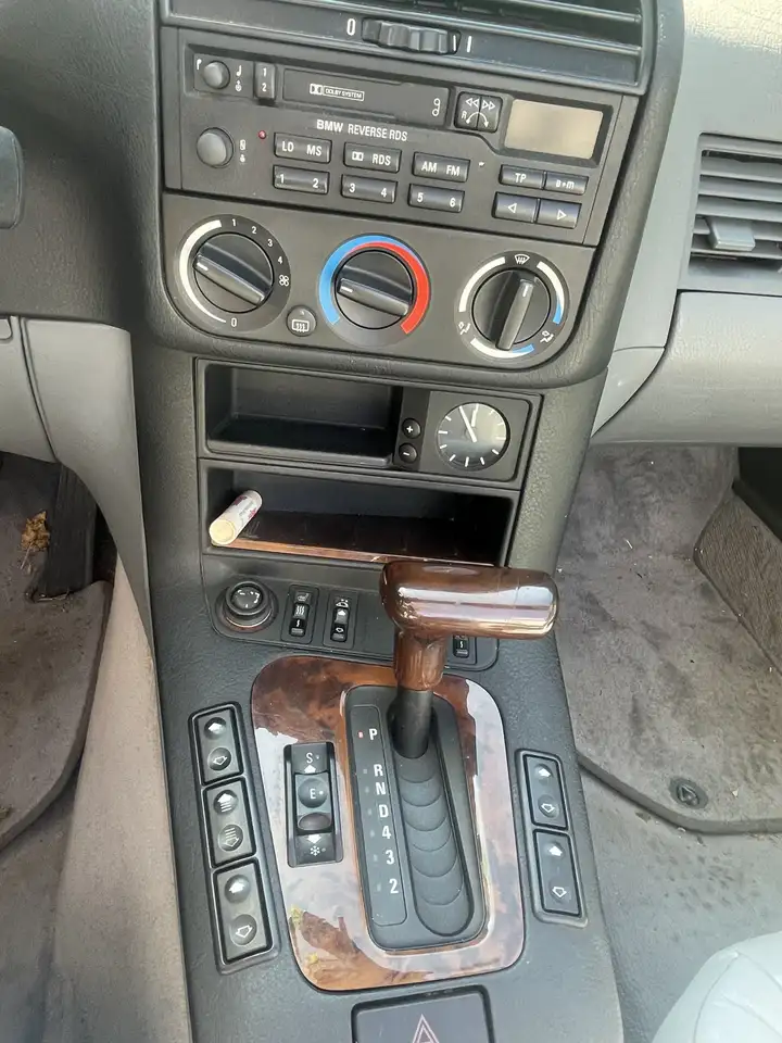 BMW 330 320i Executive, foto 12