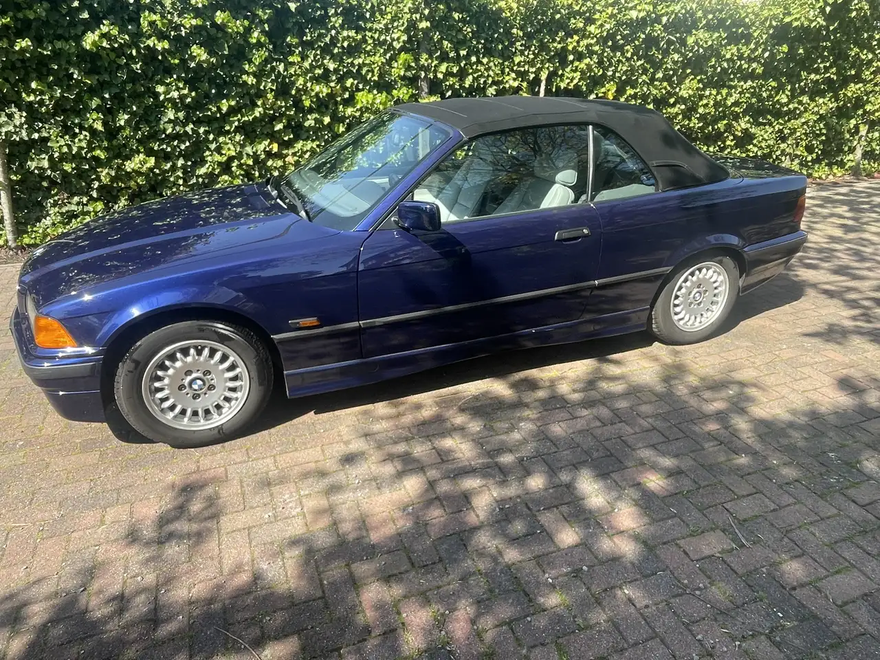 BMW 330 320i Executive, foto 3
