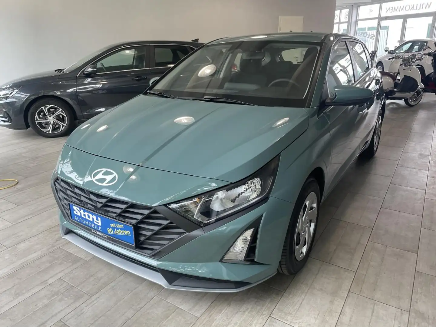Hyundai i20 Modell 2025 1.2 Navi Klima PDC Kamera Apple Carpl Grün - 1