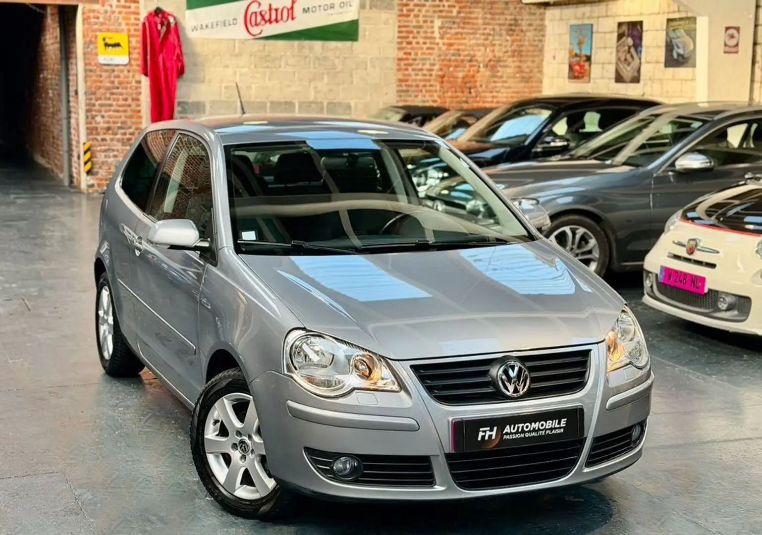 Volkswagen Polo 1.2L 60 ch 33 870 kms certifiés Première main Sièges chauffants, Climatisation, Régulateur Historique exclusif État excep Grau - 2