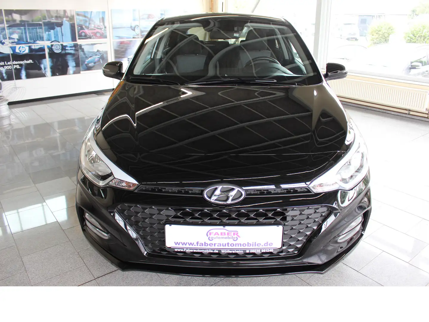 Hyundai i20 Advantage,Top-Ausstattung,Nur 22585 KM Noir - 2