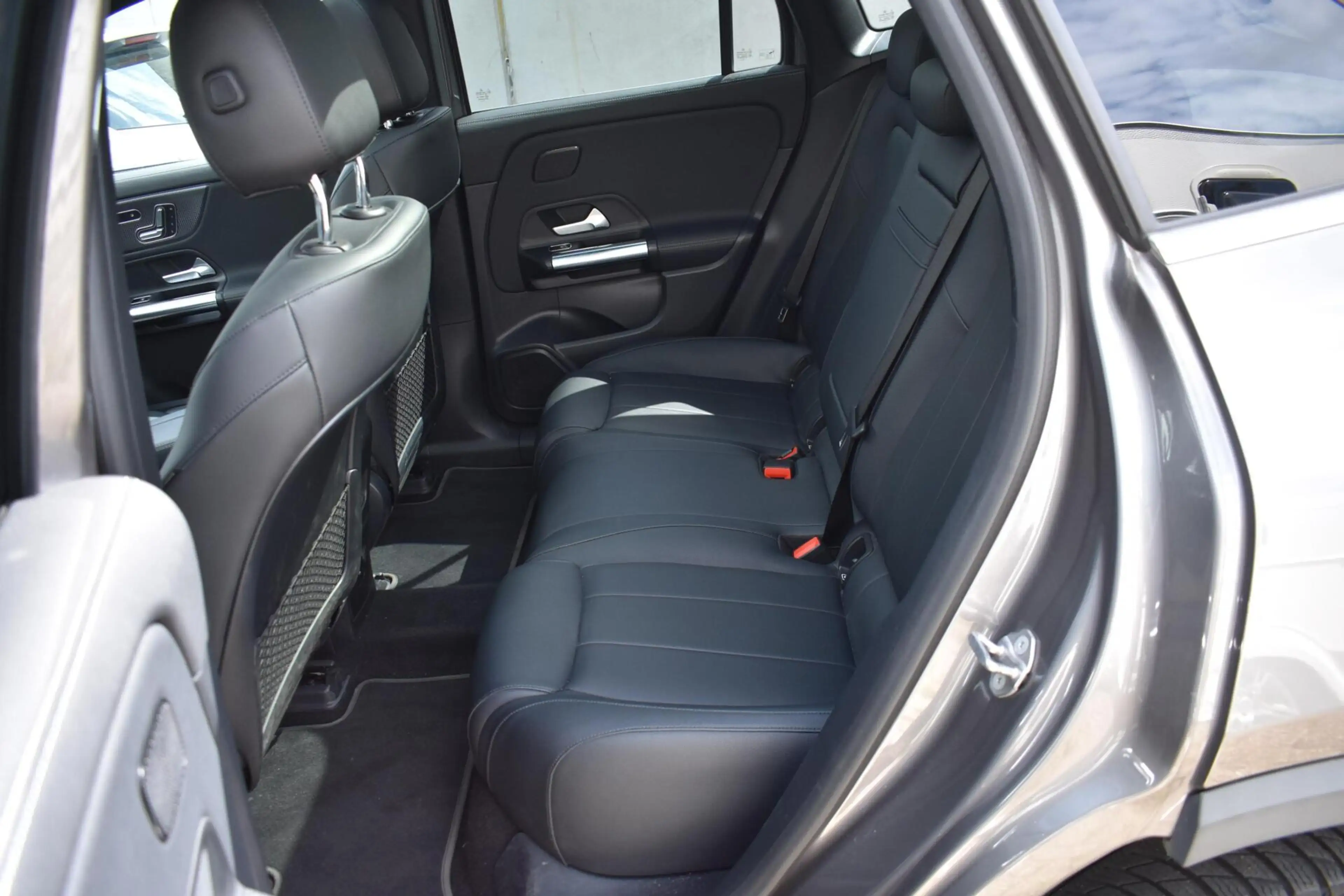 Mercedes-Benz EQA 250 Business Solution Luxury 67 kWh | Pano | Sfeerverl — photo 9