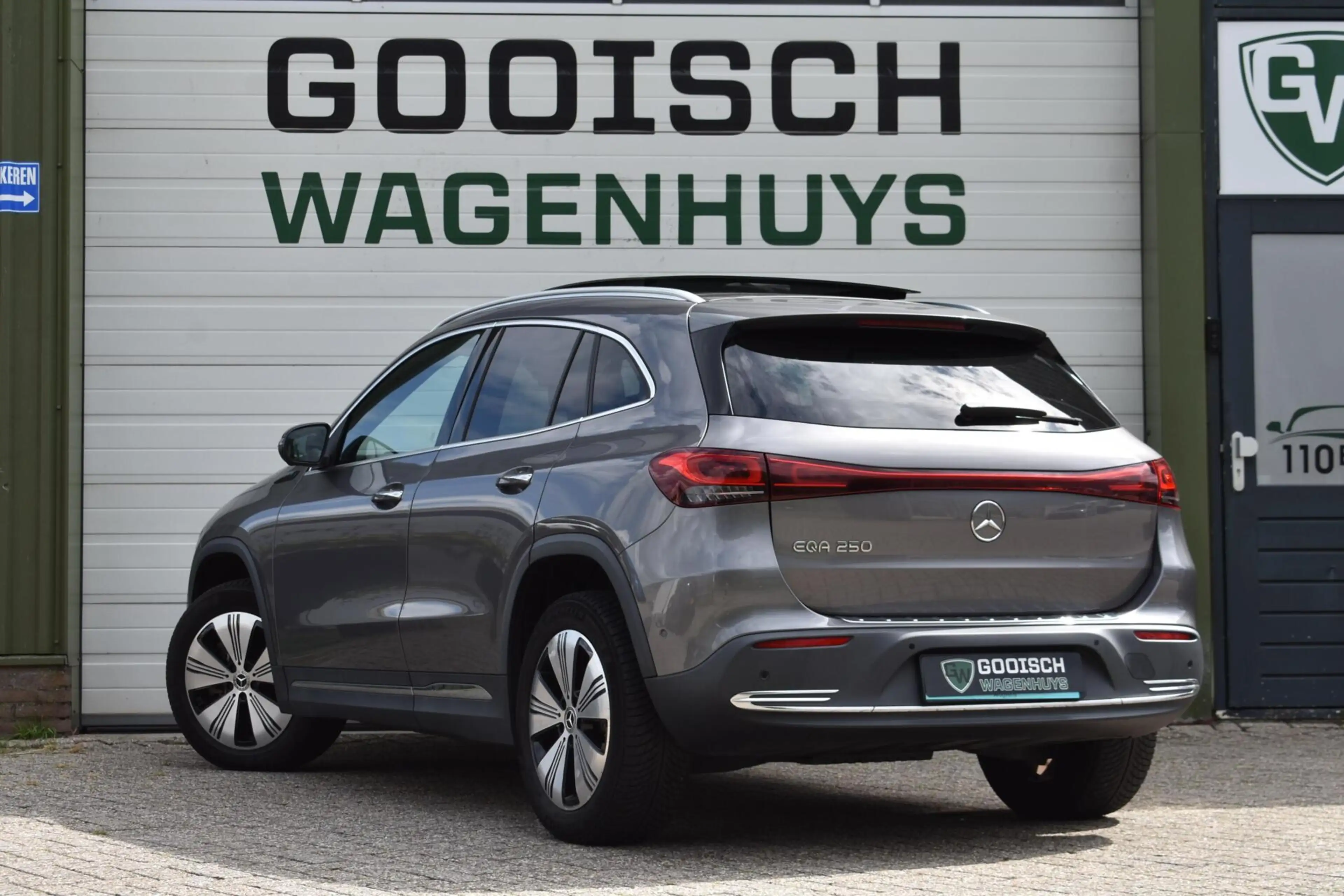 Mercedes-Benz EQA 250 Business Solution Luxury 67 kWh | Pano | Sfeerverl — photo 3