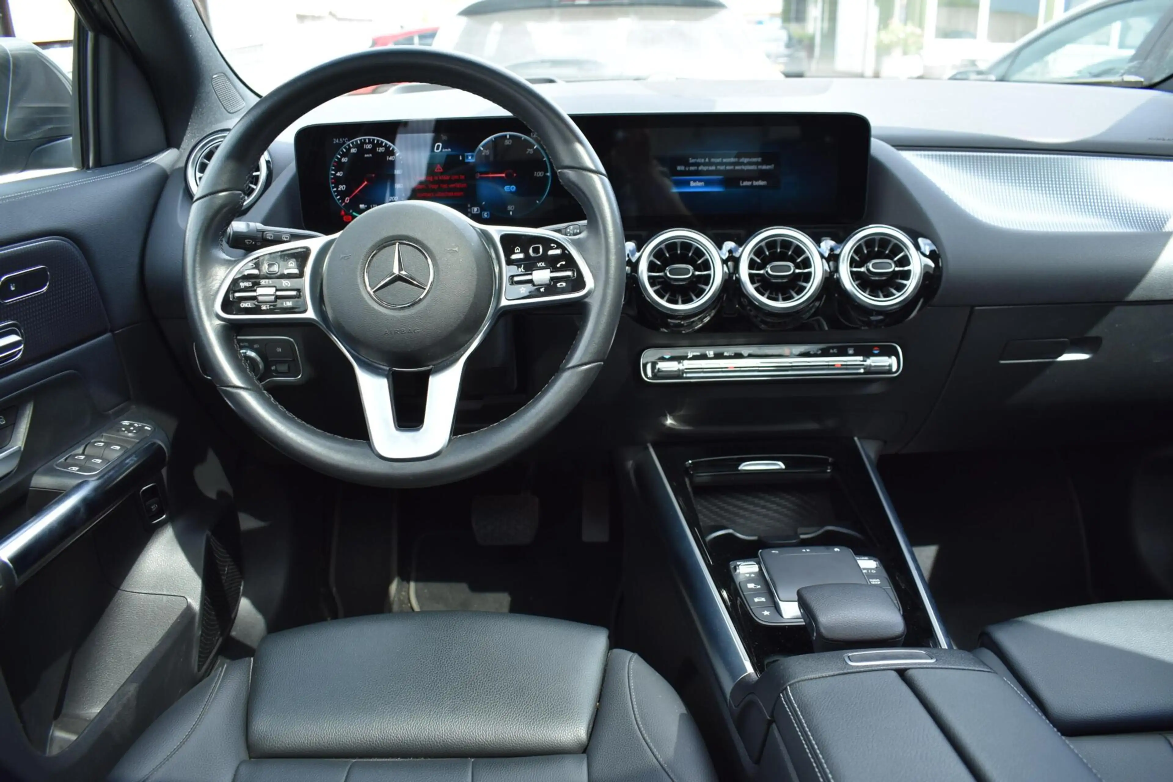 Mercedes-Benz EQA 250 Business Solution Luxury 67 kWh | Pano | Sfeerverl — photo 13