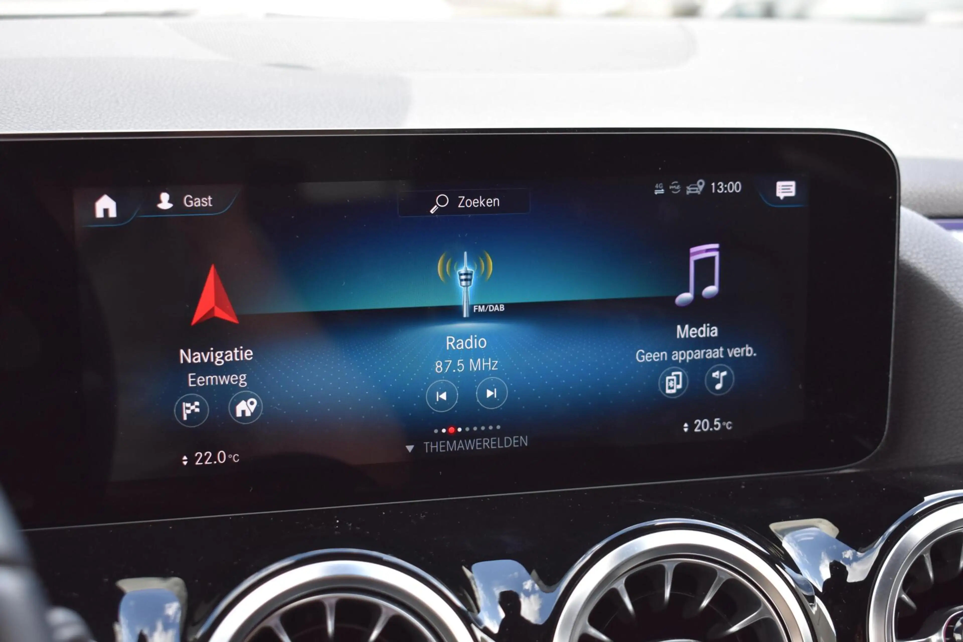 Mercedes-Benz EQA 250 Business Solution Luxury 67 kWh | Pano | Sfeerverl — photo 19