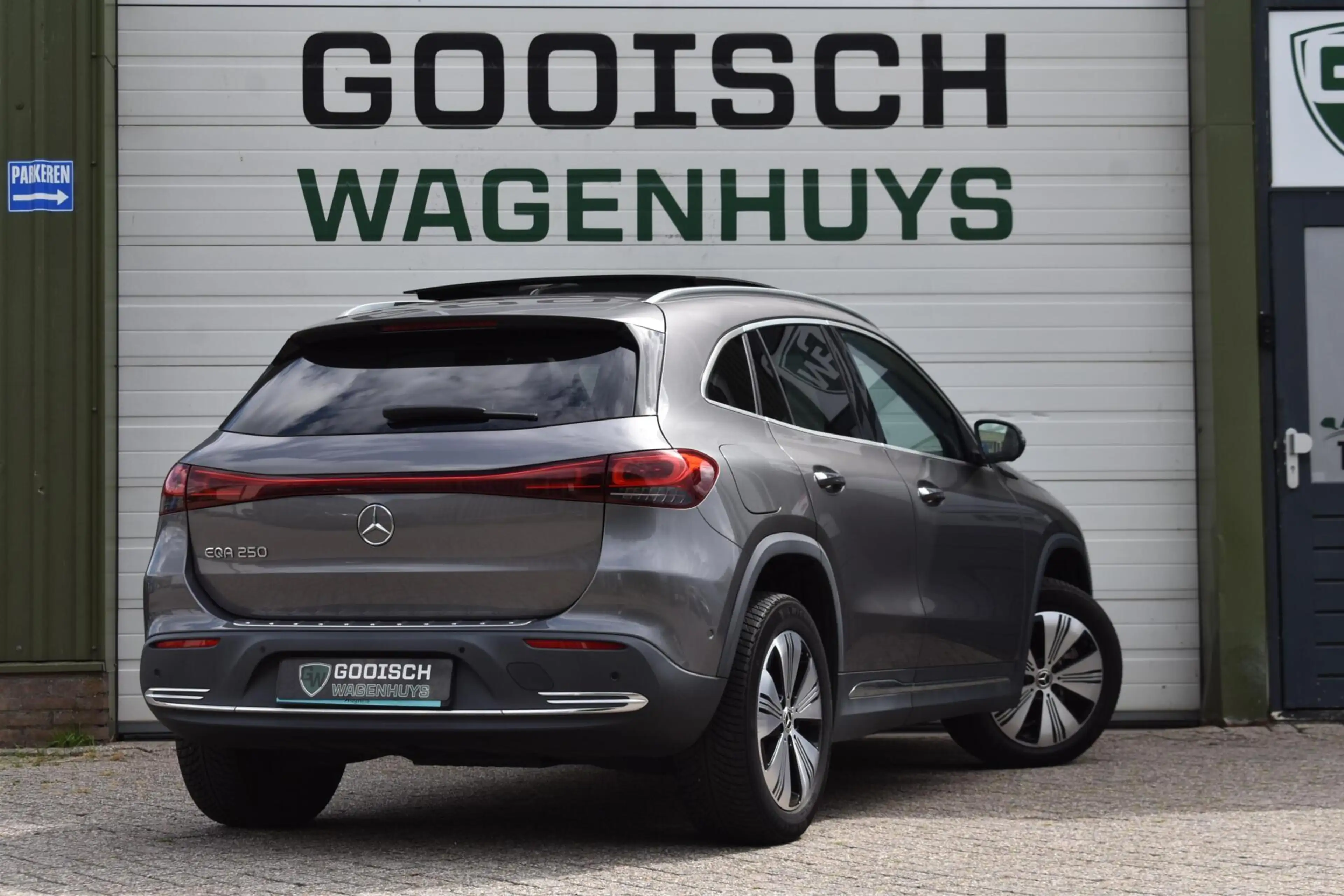 Mercedes-Benz EQA 250 Business Solution Luxury 67 kWh | Pano | Sfeerverl — photo 4