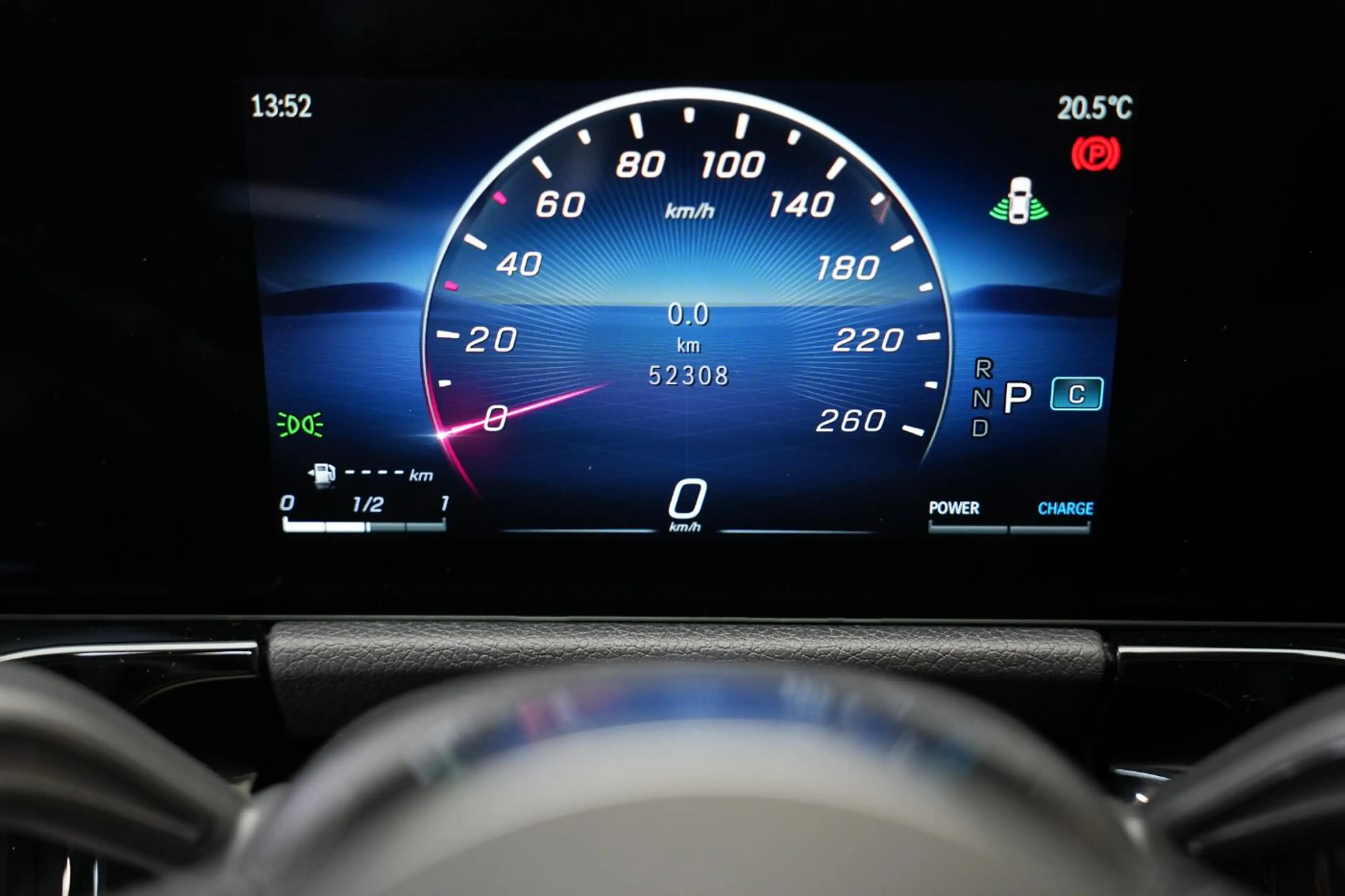 Mercedes-Benz GLA 180 Österreich-Edition Night KAM FLA el.Heck — photo 5