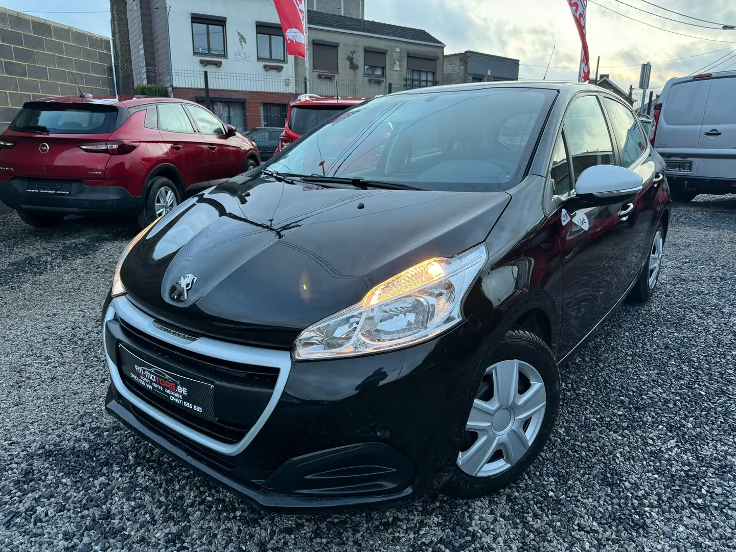 Peugeot 208 1.2i PureTech Like▪️5 portes▪️Garantie 1 a Nero - 1