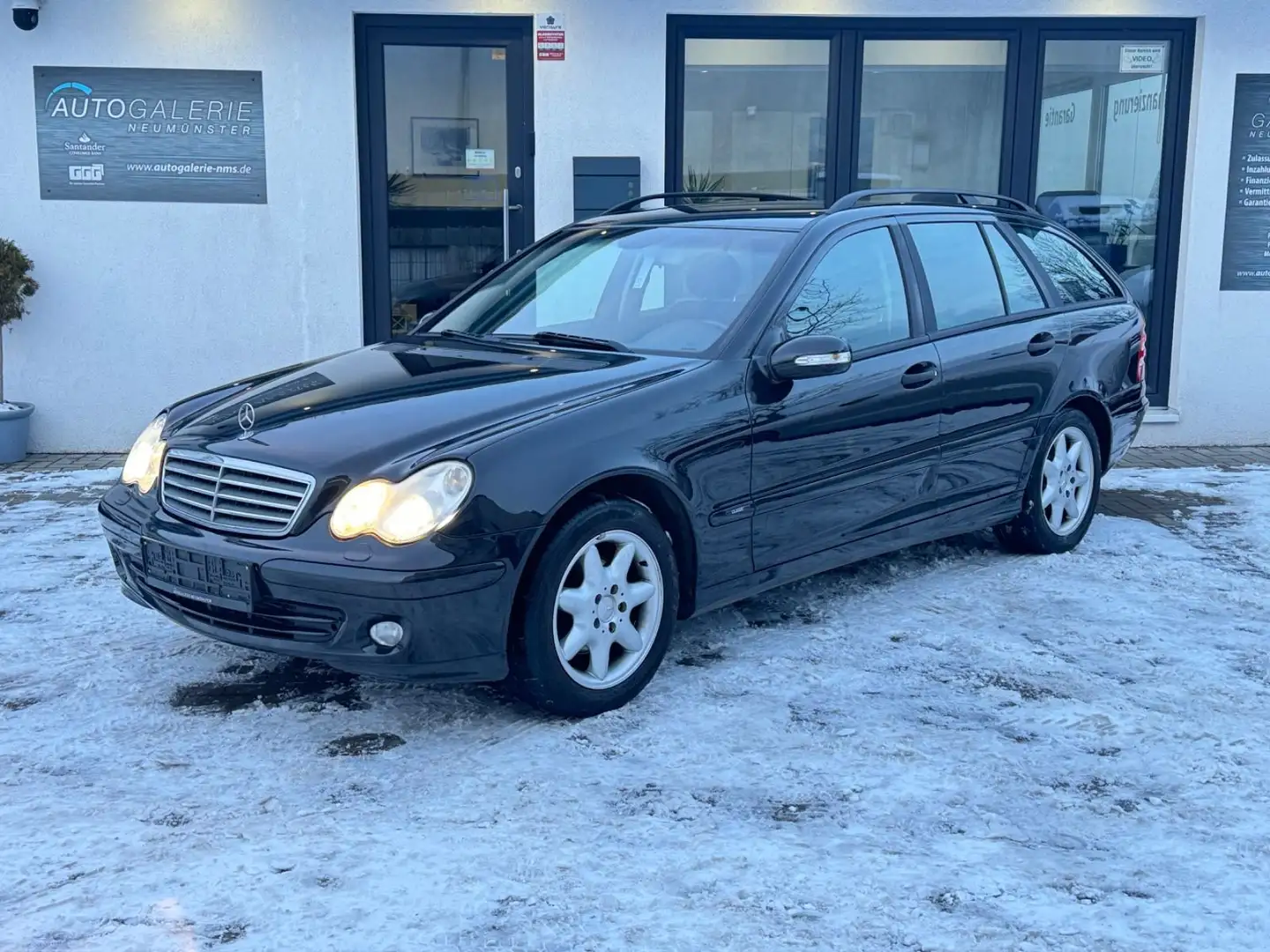 Mercedes-Benz C 180 Kompressor T-Modell°Tempo°AHK°Klima°S-Heft Schwarz - 1