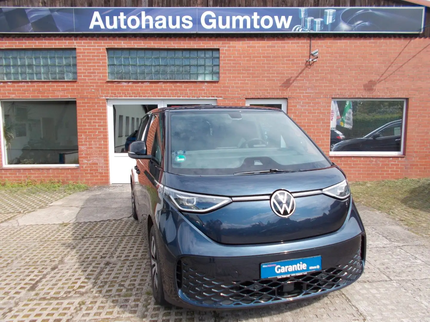 Volkswagen ID. Buzz Cargo 150 kW,AHK,IQ-Light,TA,SHZ Blau - 1