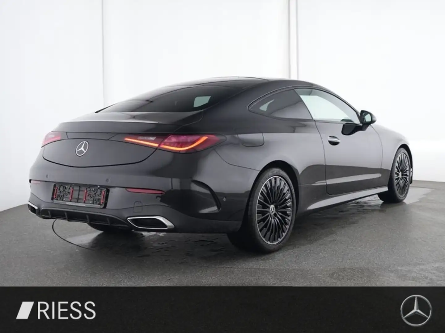 Mercedes-Benz CLE 200 Coupé AMG PANO MEMO KEYL NIGHT KAM TOTW Schwarz - 2