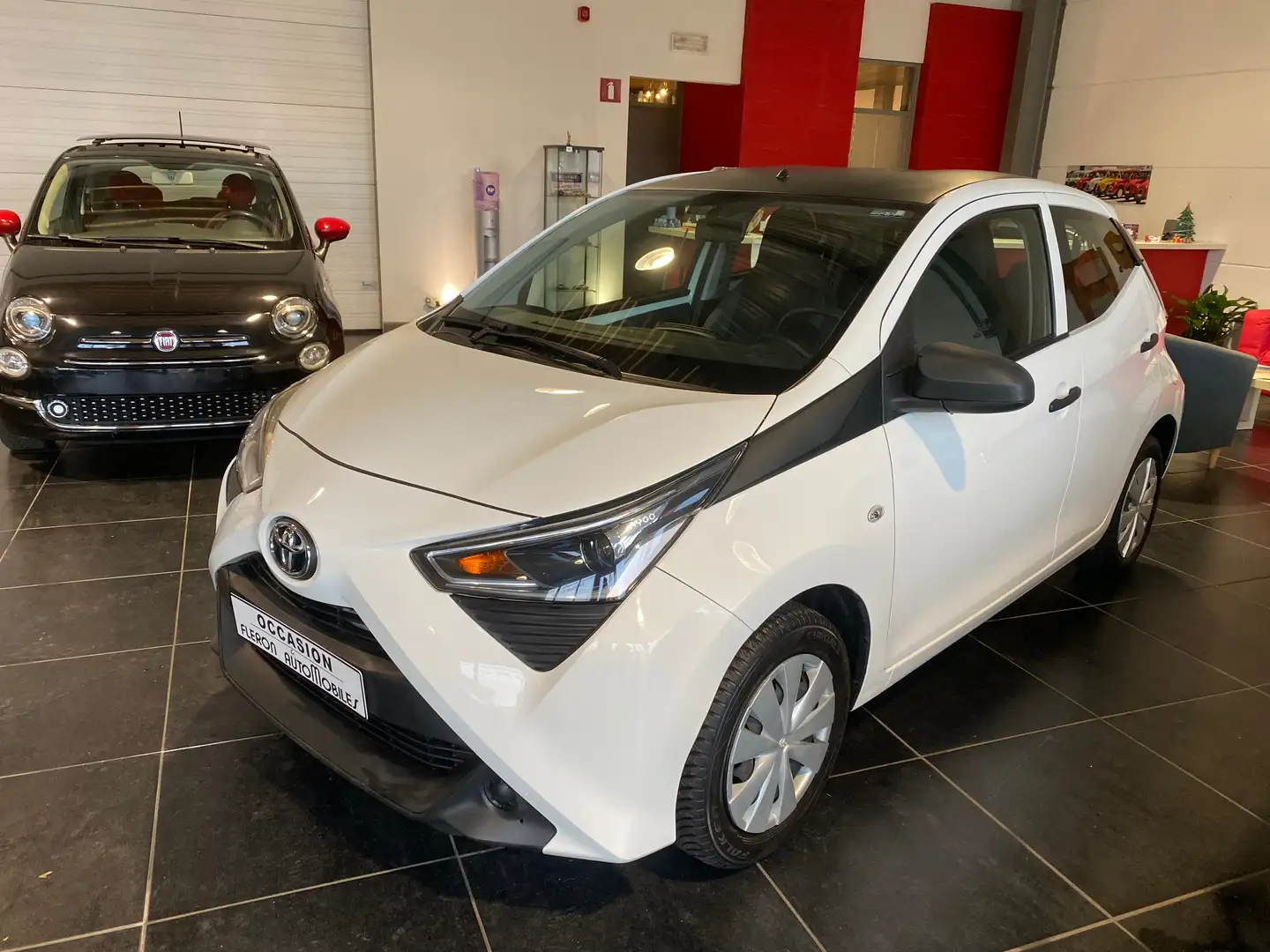 Toyota Aygo Aygo 1.0i VVT-i x-style II Wit - 2