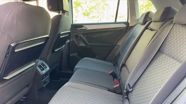 Volkswagen Tiguan view 9