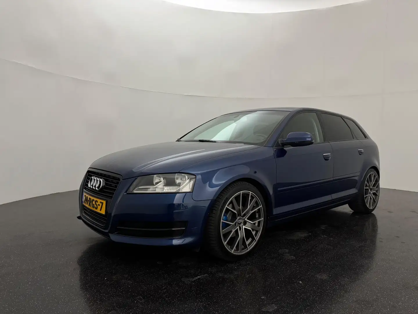 Audi A3 Sportback 1.2 TFSI Attraction Pro Line Business Bleu - 1