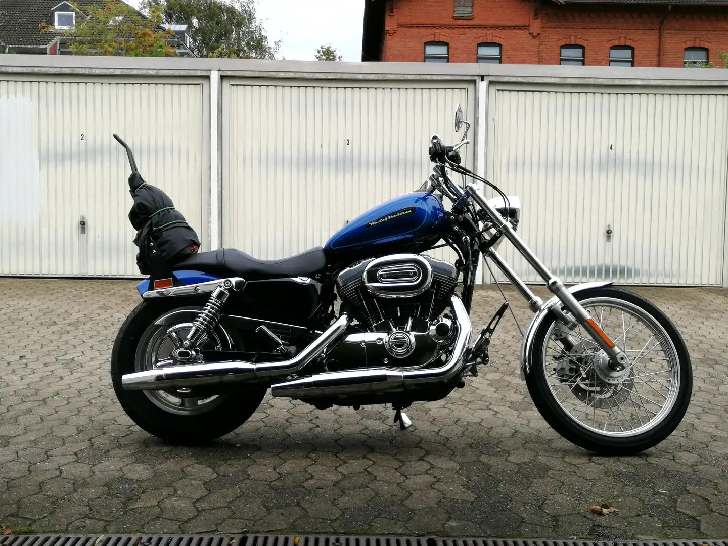 Harley-Davidson Sportster 883 XL 883 Custom Albastru - 1